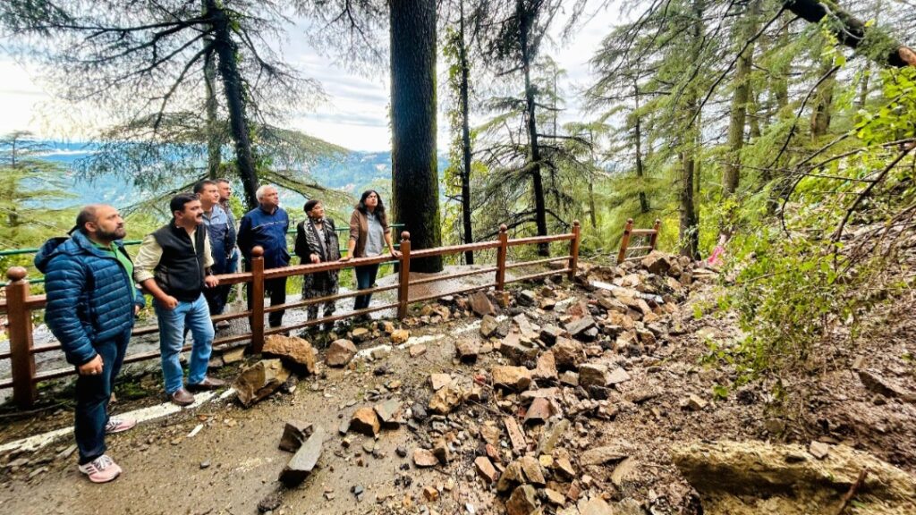 Ramchandra reached BJP Sanjauli Mandal and took stock of the damage HIMACHAL HEADLINES