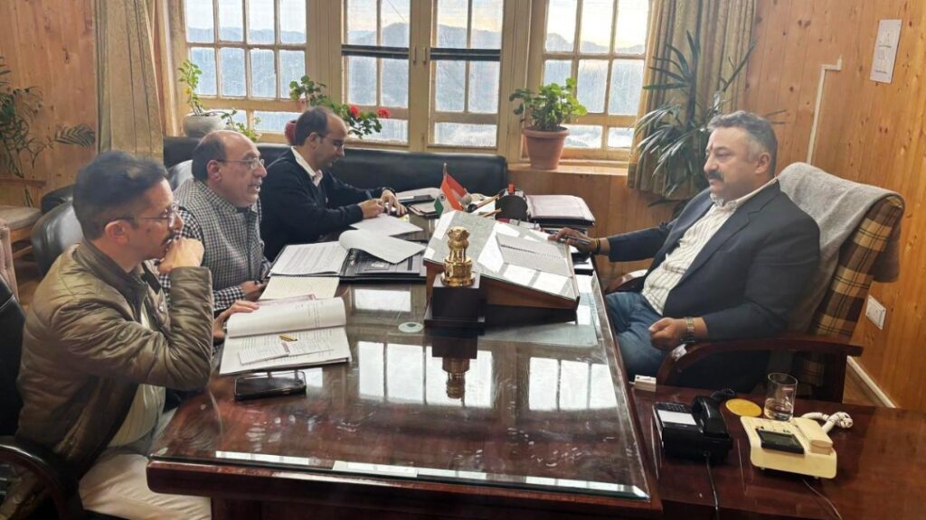 Rohit Thakur reviews damages in Shimla district HIMACHAL HEADLINES