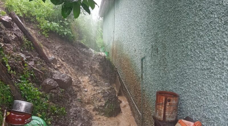 Cracks appeared in Balraj's house in Nehra Kamhali - administration got it vacated HIMACHAL HEADLINES