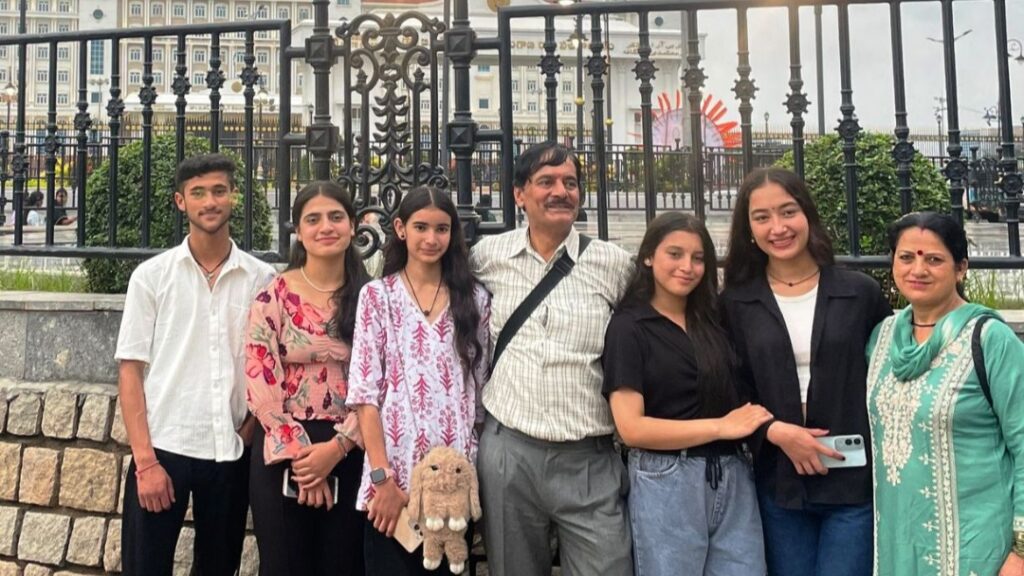 The principal arranged free air travel for five meritorious students of Chiyog The principal arranged free air travel for five meritorious students of Chiyog HIMACHAL HEADLINES