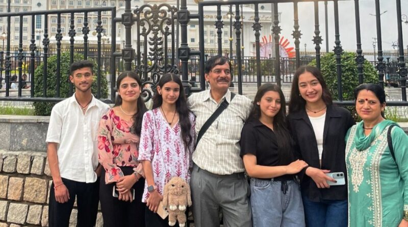 The principal arranged free air travel for five meritorious students of Chiyog The principal arranged free air travel for five meritorious students of Chiyog HIMACHAL HEADLINES