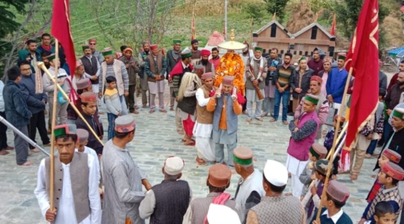 The eight-day fair of Jaieshwari Mata Dharech began with a procession The eight-day fair of Jaieshwari Mata Dharech began with a procession HIMACHAL HEADLINES