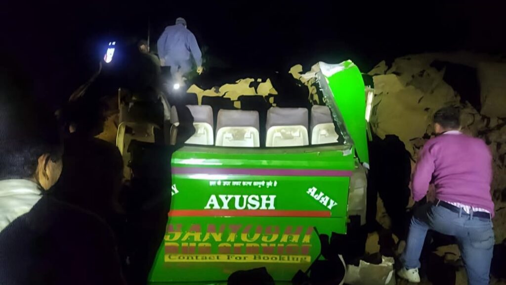 Tragedy in Himachal : At least 15 Died - Landslide Buries Bus, Rescue Efforts Continue HIMACHAL HEADLINES