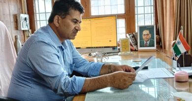 Himachal Revenue Association strongly condemned misbehavior with Tehsildar at Kullu Dussehra HIMACHAL HEADLINES