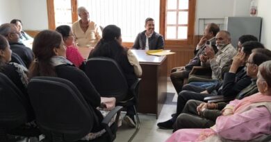 A detailed discussion was held on the ongoing development works in Shimla at Rajiv Bhavan A detailed discussion was held on the ongoing development works in Shimla at Rajiv Bhavan HIMACHAL HEADLINES