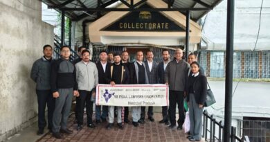 All India Lawyers Union (AILU), Himachal State Committee Condemns Incident of Shoe Throwing at Chief Justice All India Lawyers Union (AILU), Himachal State Committee Condemns Incident of Shoe Throwing at Chief Justice HIMACHAL HEADLINES