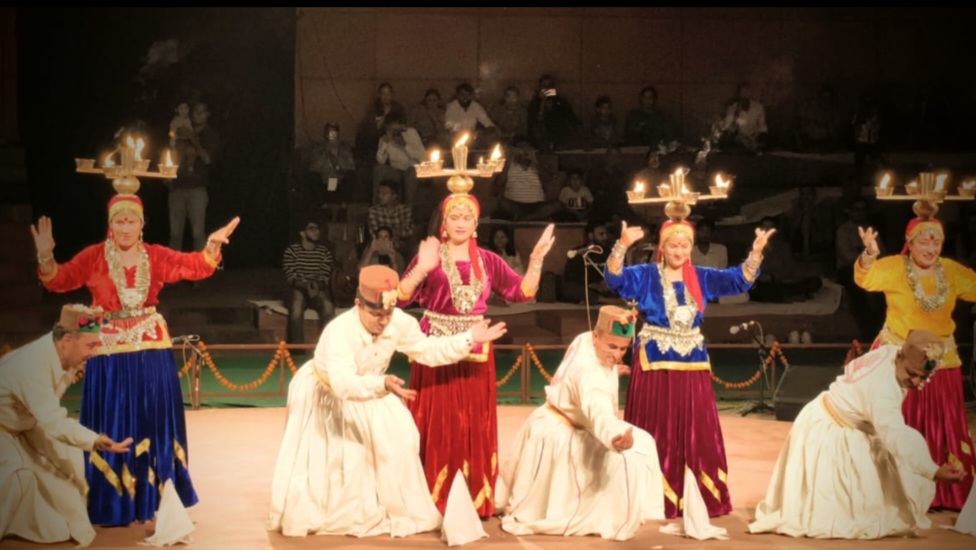 Sirmaur's Rhythms Captivate Jaipur at the National Lokrang Festival HIMACHAL HEADLINES