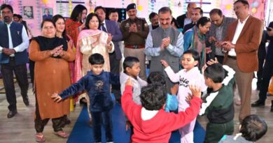Sukhu celebrates Diwali with children at Tutikandi Bal Ashram HIMACHAL HEADLINES