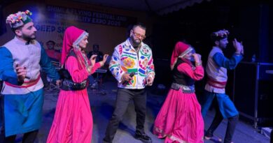 Kuldeep Sharma's plays enthralled the audience at the Flying Festival HIMACHAL HEADLINES