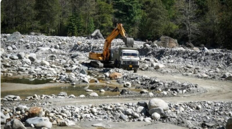 Himachal’s Rivers Cry for Help: Supreme Court Warns of permanent damage to Himalayan ecosystem Himachal’s Rivers Cry for Help: Supreme Court Warns of permanent damage to Himalayan ecosystem HIMACHAL HEADLINES