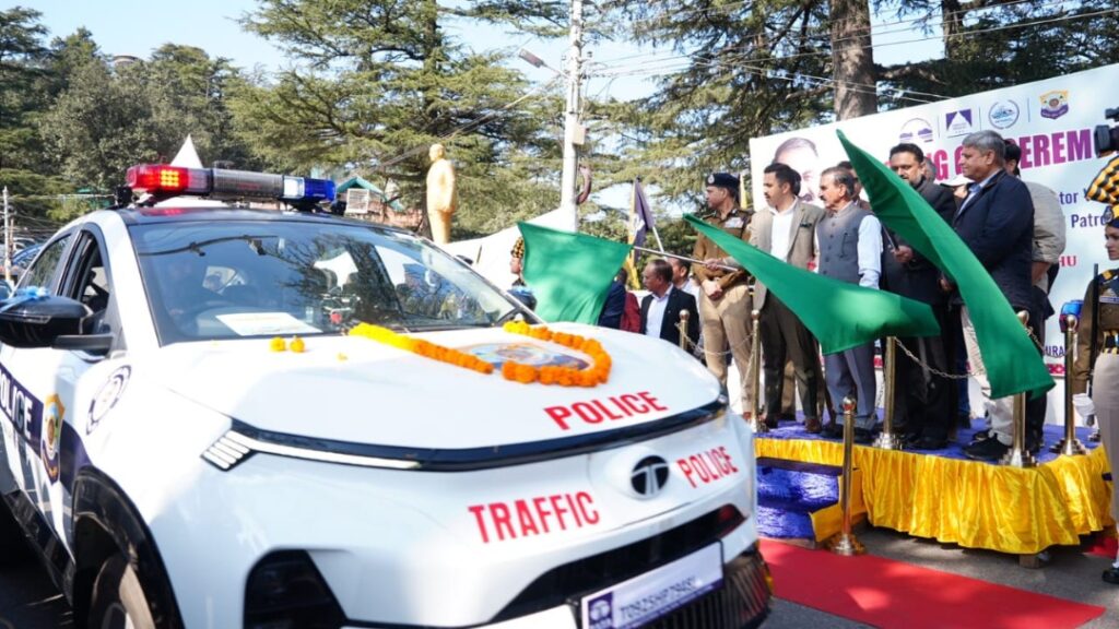 Sukhu flags off 66 patrol vehicles for ten districts Sukhu flags off 66 patrol vehicles for ten districts HIMACHAL HEADLINES
