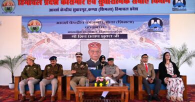 Governor Shukla interacts with inmates of Model Central Correctional Home, Kanda HIMACHAL HEADLINES