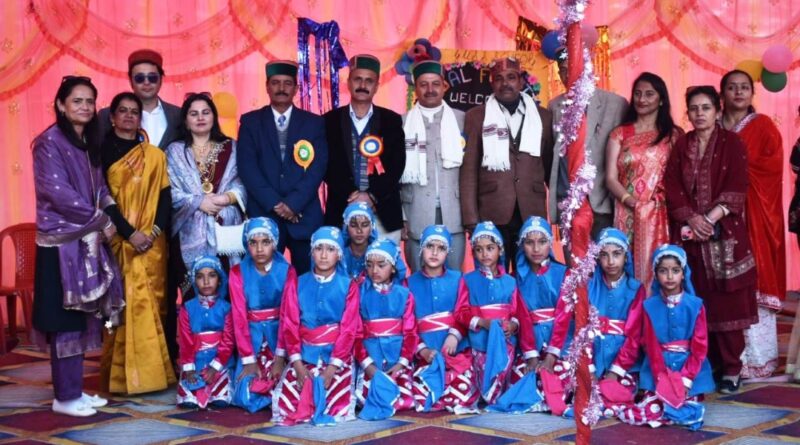 Nearly 400 meritorious students honoured at annual function at Chiyog School HIMACHAL HEADLINES