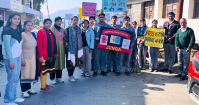 Students took out an anti-chitta rally in Junga HIMACHAL HEADLINES