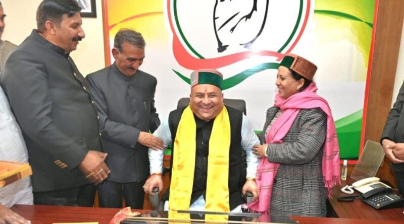 Hardworking young workers and women will be given important responsibilities : Vinay Kumar Hardworking young workers and women will be given important responsibilities : Vinay Kumar HIMACHAL HEADLINES