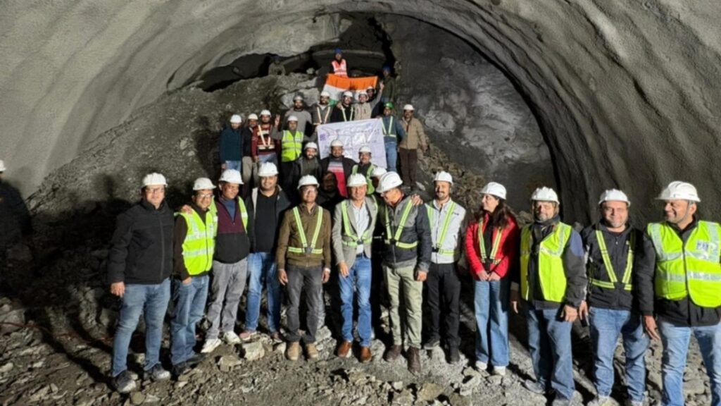 Shimla Bypass Tunnel Breakthrough: A Step Closer to Smoother Roads and Easier Lives Shimla Bypass Tunnel Breakthrough: A Step Closer to Smoother Roads and Easier Lives HIMACHAL HEADLINES