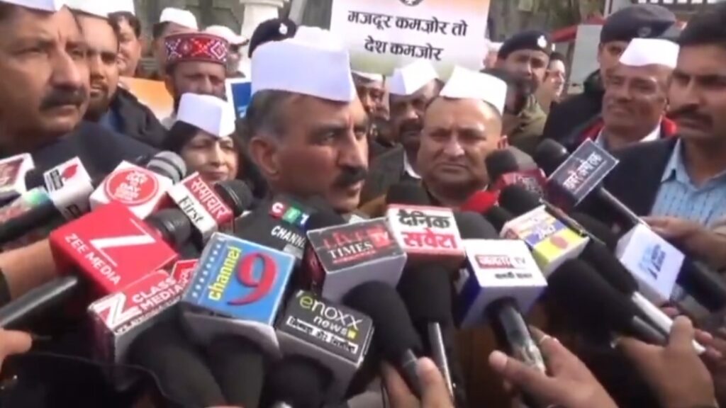 Sukhu lashes out at Centre over reduced duty on New Zealand apples, terms it injustice to Himachal HIMACHAL HEADLINES