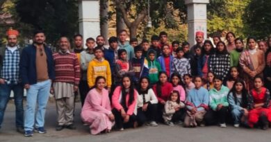 Dhali children visited Renuka Lake and admired the picturesque valleys HIMACHAL HEADLINES