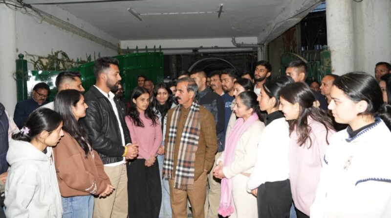 A delegation of the Chaupal Youth Student Union met the Chief Minister Sukhu A delegation of the Chaupal Youth Student Union met the Chief Minister Sukhu HIMACHAL HEADLINES