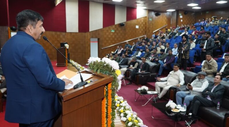 Credible and responsible media is backbone of democracy: Agnihotri Credible and responsible media is backbone of democracy: Agnihotri HIMACHAL HEADLINES