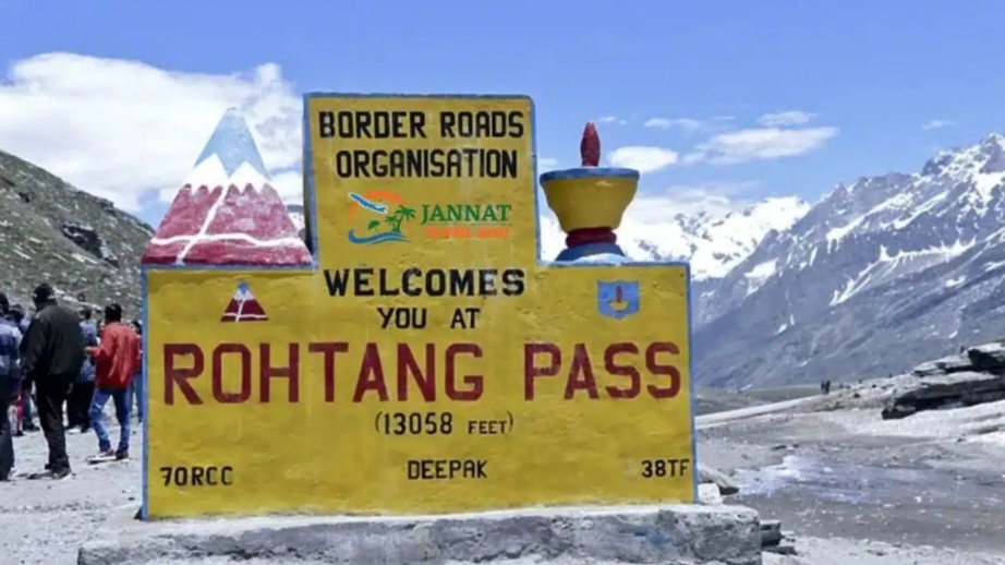 Lahaul Spiti Wrappes up in a White Sheet of Snow HIMACHAL HEADLINES