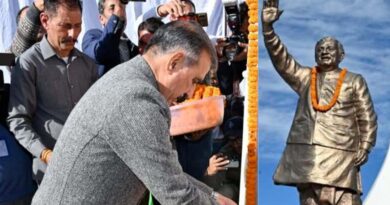 CM Sukhu pays tributes to former Prime Minister Atal Bihari Vajpayee on his birth anniversary HIMACHAL HEADLINES
