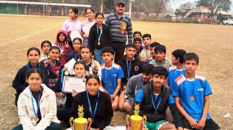 Shimla district team won silver medal in rugby game HIMACHAL HEADLINES