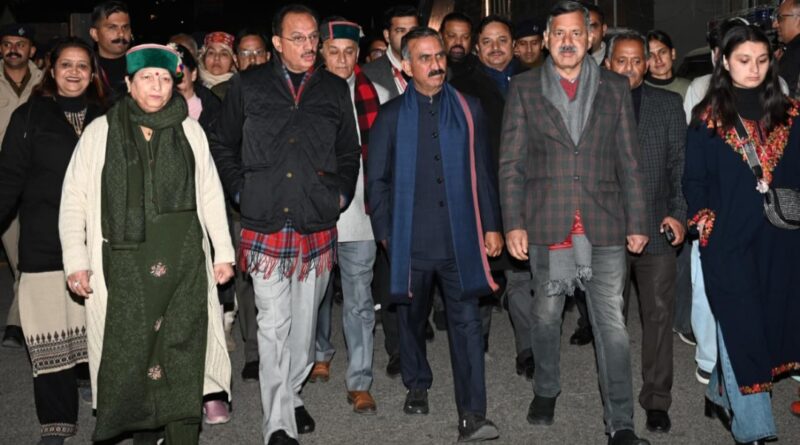 CM Sukhu visits Mall Road and Ridge on New Year Eve HIMACHAL HEADLINES