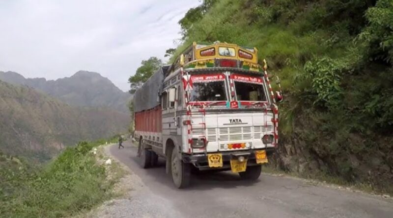 Sunni-Luhri Road in a bad condition and people are suffering : Pyaar Singh Kanwar Sunni-Luhri Road in a bad condition and people are suffering : Pyaar Singh Kanwar HIMACHAL HEADLINES