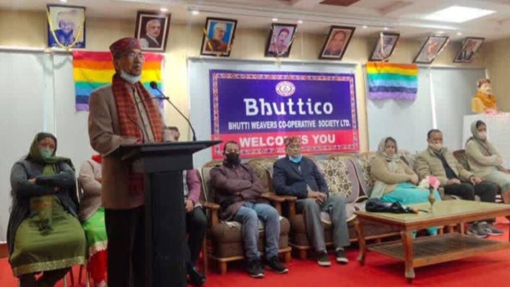 From Looms to Connectivity: How Himachal’s Weavers Will Find New Direction Through the Him MSME Fest HIMACHAL HEADLINES