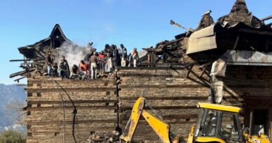 After the fire was extinguished, the search for the coins of the deity Junga continued in the palace. HIMACHAL HEADLINES