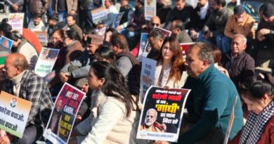 Congress leaders and workers observed fast against weakening of MNREGA HIMACHAL HEADLINES