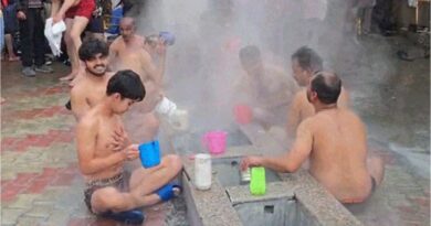 Thousands gather for a holy winter dip at Tattapani's warm springs for Makar Sankranti HIMACHAL HEADLINES