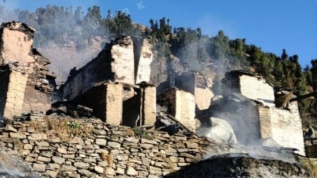 Six people burnt alive and one injured in a fierce fire in Talangana village of Nauhradhar Six people burnt alive and one injured in a fierce fire in Talangana village of Nauhradhar HIMACHAL HEADLINES