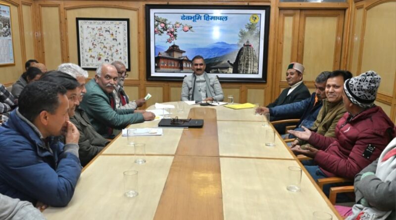 Seb Utpadak Sangh submits demand charter to Sukhu Seb Utpadak Sangh submits demand charter to Sukhu HIMACHAL HEADLINES