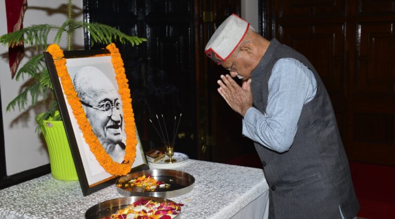 Governor Shukla pays floral tribute to Mahatma Gandhi on Martyrs’ Day HIMACHAL HEADLINES