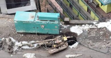 Road Collapse in Chalonthi: Investigation Underway to Reopen Route