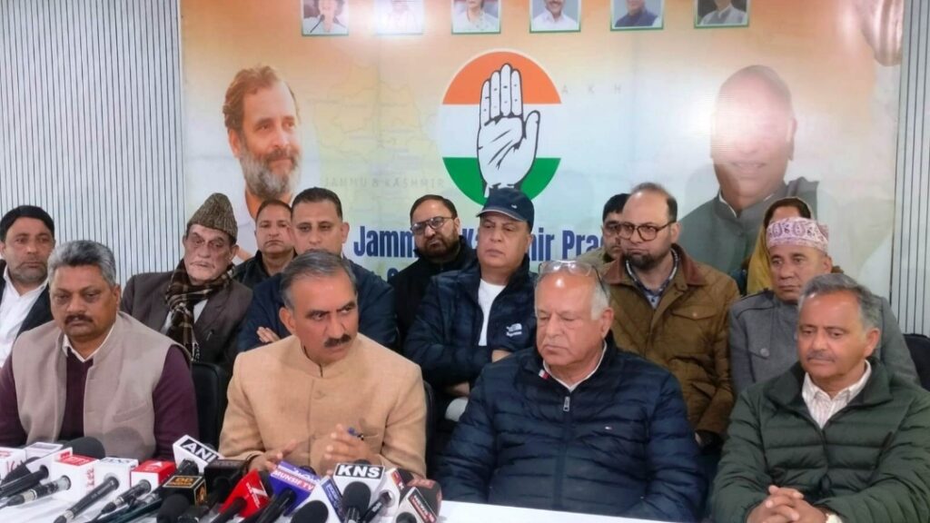 Sukhu slams FTAs in Srinagar, warns of crisis for apple growers in Himachal & J&K HIMACHAL HEADLINES