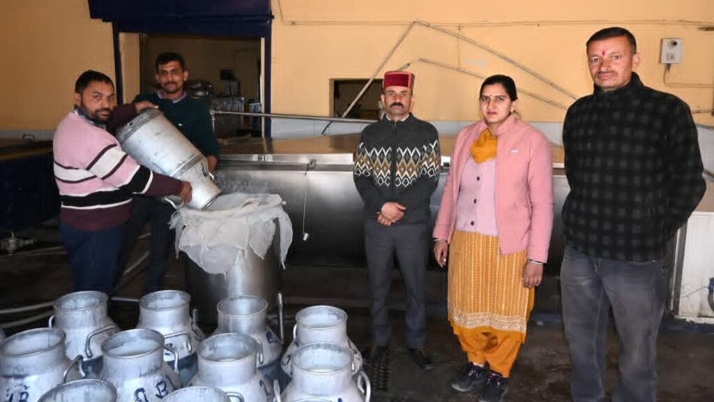 Milk will be available in Rajgarh at Rs 57 per kg Milk will be available in Rajgarh at Rs 57 per kg HIMACHAL HEADLINES