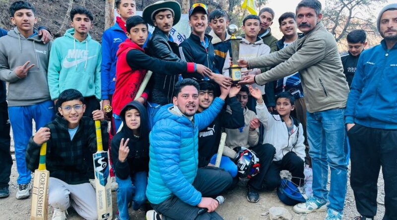 Balg team won the title of cricket competition HIMACHAL HEADLINES
