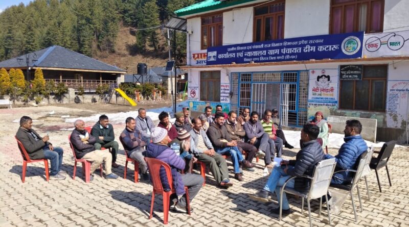 Awareness Drive on Alternaria and Marssonina Leaf Blotch in Apple Begins Across Five Districts HIMACHAL HEADLINES