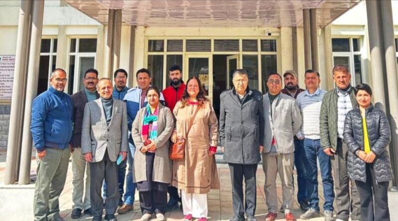 Team of Himachal Pradesh University inspected Degree College Chail Koti HIMACHAL HEADLINES