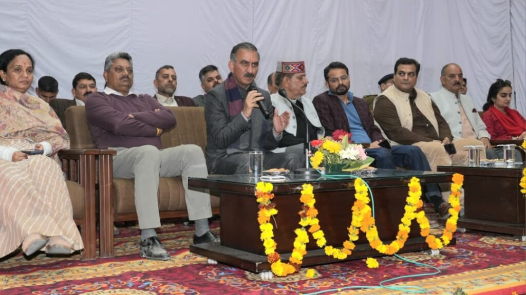 Sukhu interacts with doctors at Dr. Radhakrishnan Government Medical College, Hamirpur HIMACHAL HEADLINES