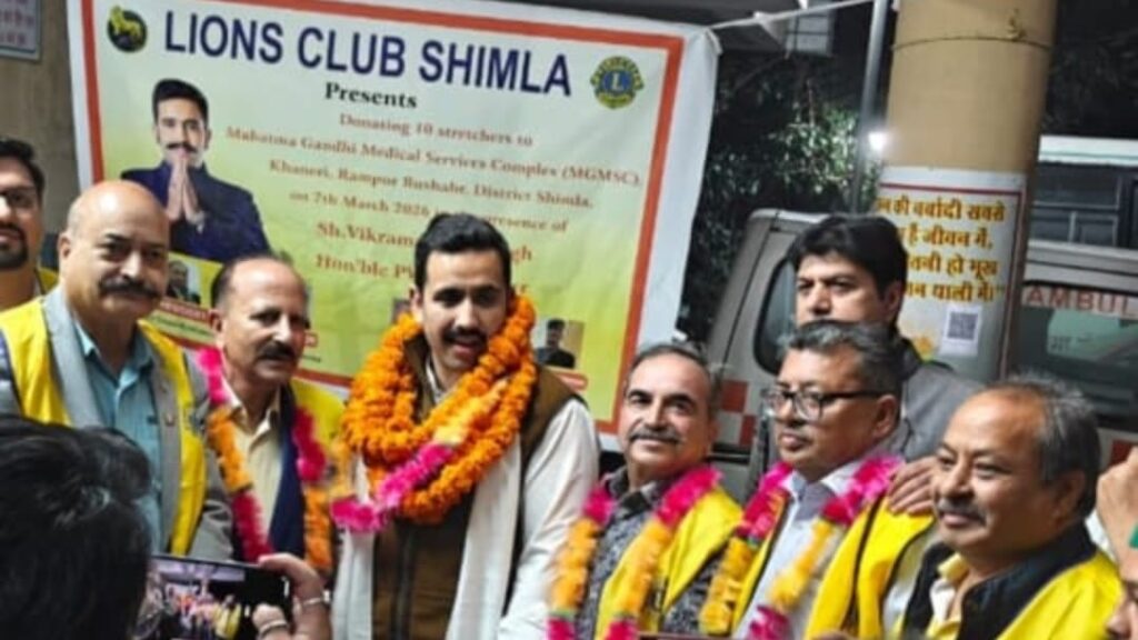 Lions Club Shimla Donates Stretchers Worth ₹85,000 to Strengthen Healthcare at Civil Hospital Khaneri HIMACHAL HEADLINES