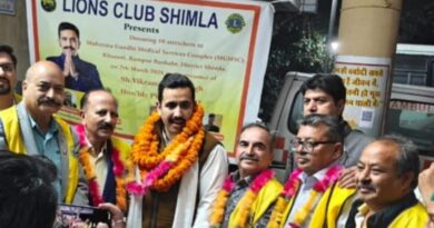 Lions Club Shimla Donates Stretchers Worth ₹85,000 to Strengthen Healthcare at Civil Hospital Khaneri HIMACHAL HEADLINES