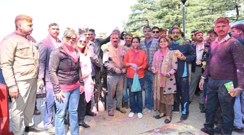 Governor and CM & Deputy CM felicitate people on Holi Festival HIMACHAL HEADLINES