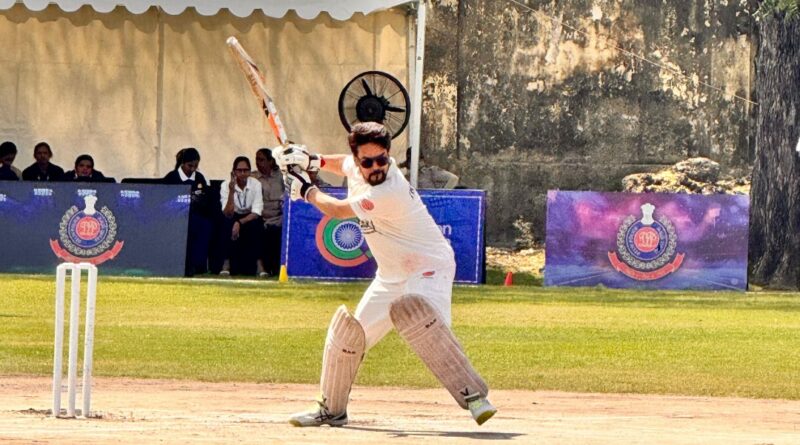 Friendly cricket match played between MPs and Delhi Police under 'TB-Free India' campaign HIMACHAL HEADLINES