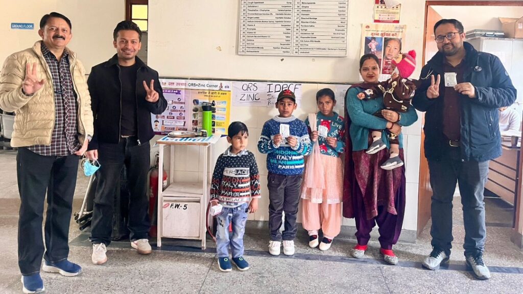 ORS packets and zinc tablets distributed to children at Junga Hospital ORS packets and zinc tablets distributed to children at Junga Hospital HIMACHAL HEADLINES
