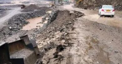 Newly laid stretch of Kullu-Manali four-lane washed away: Locals question highway’s strength HIMACHAL HEADLINES