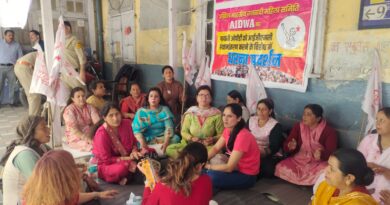 Women Rise in Protest Over KNH Service Shift, Begin 24-Hour Sit-In in Shimla HIMACHAL HEADLINES